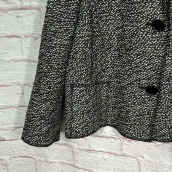 Akris Punto Women’s Coat Size 8 Wool Blend Switzerland 3-Button Closure Pockets - Picture 5 of 6